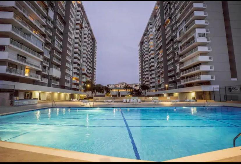 Ocean View Apt On Isla Verde In A 14Th Floor Сан-Хуан Экстерьер фото