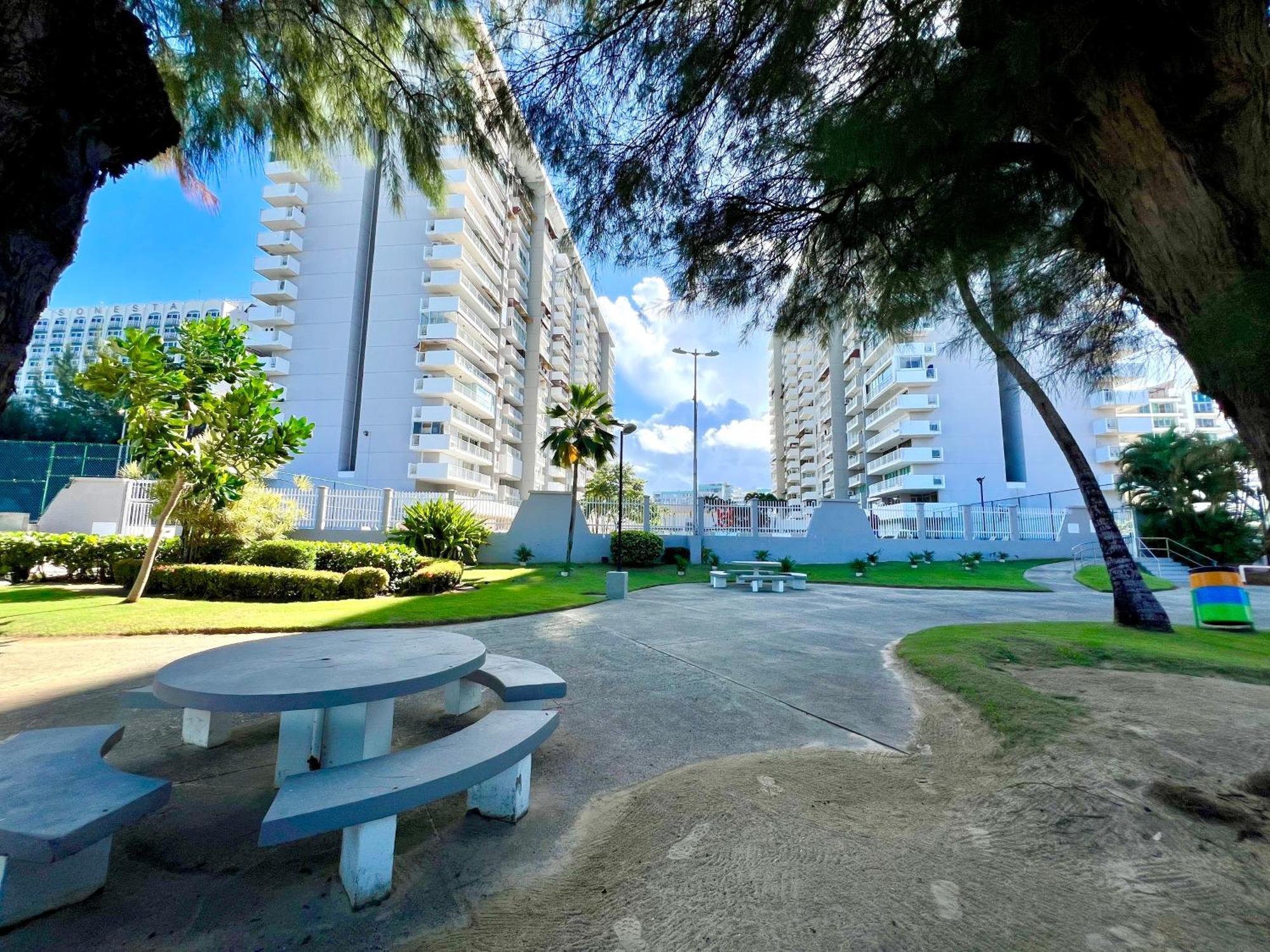 Ocean View Apt On Isla Verde In A 14Th Floor Сан-Хуан Экстерьер фото